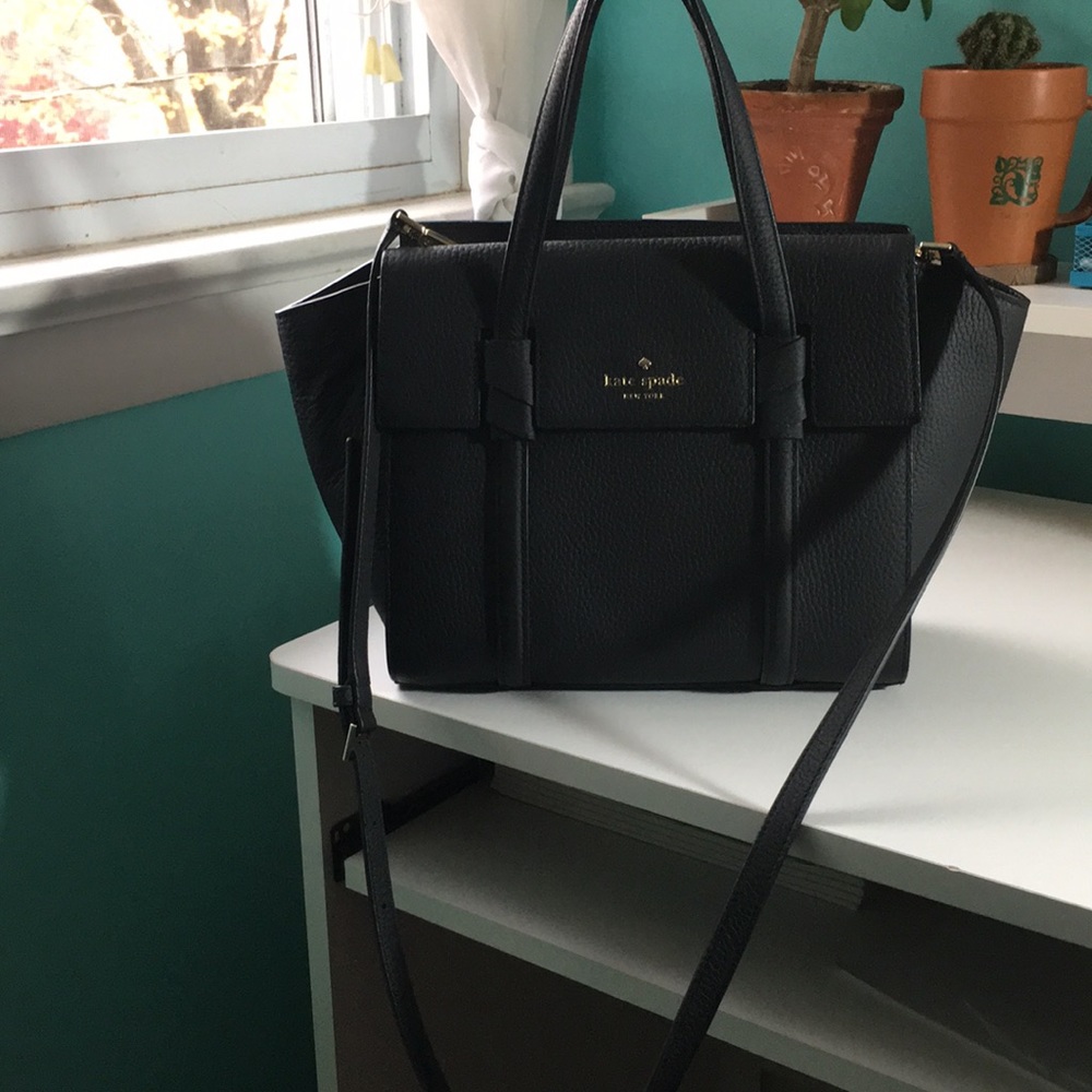 Kate spade black crossbody WITH dust bag
